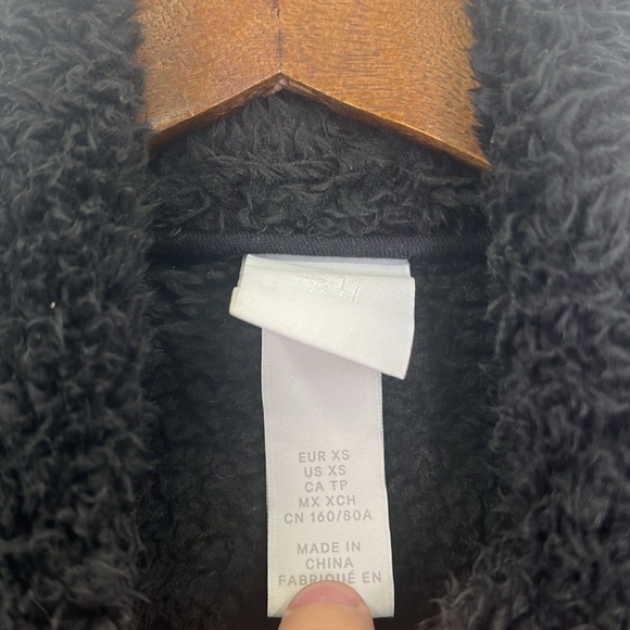 H&M - Black Fleece Half Zip Up Chest Pocket Sleeveless Pullover Vest Size XS - Picture 8 of 10